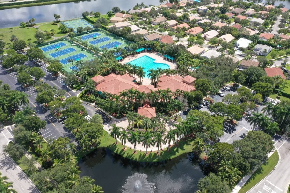 Pembroke Falls HOA